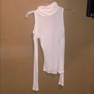 Turtle neck cut out shoulder long sleeve